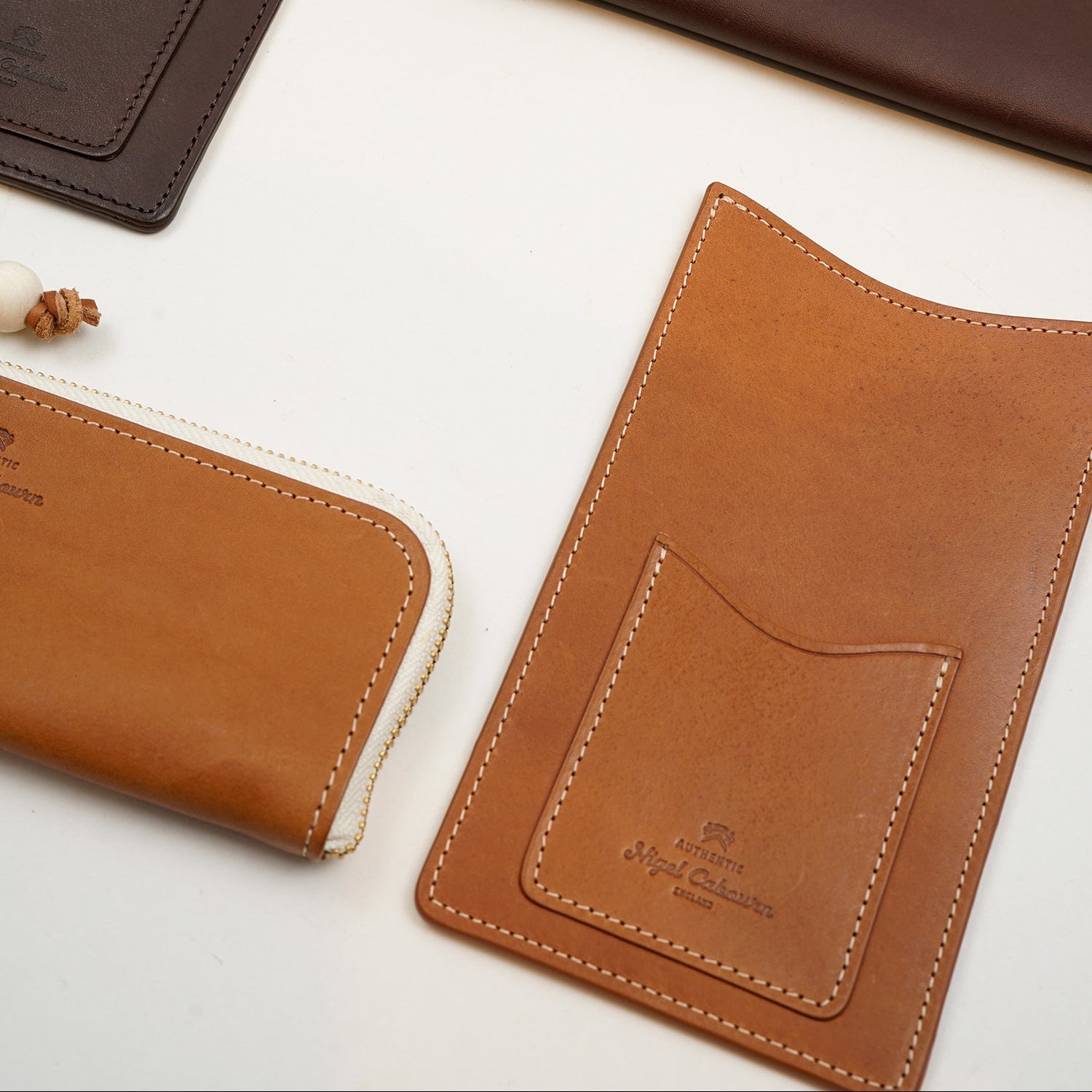 AUTHENTIC LINE Travel Collection