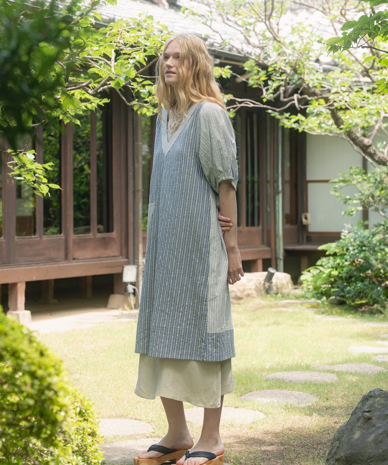 ANTIQUE APRON DRESS STRIPE