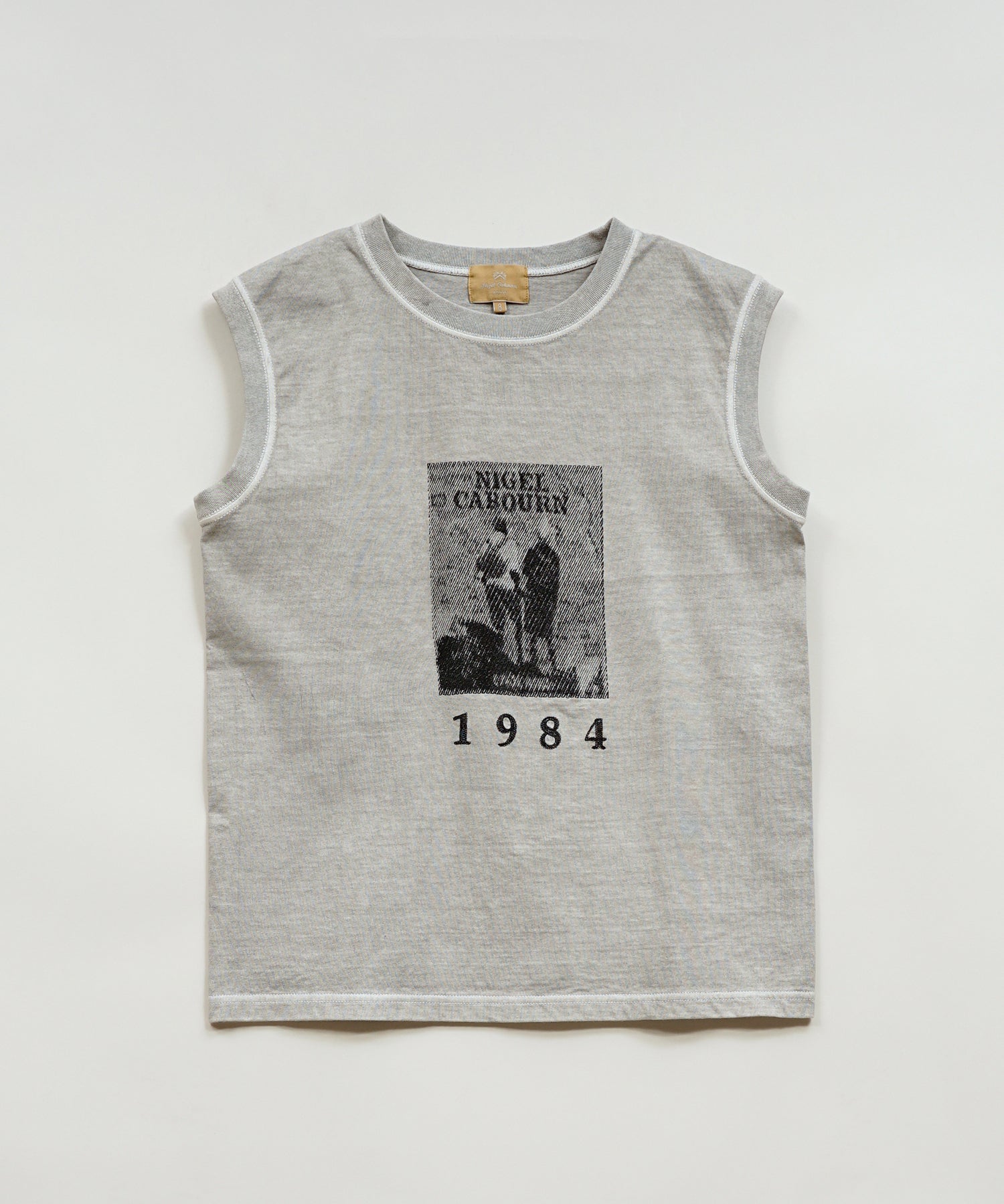 SLEEVELESS T PHOTO EMBROIDERY
